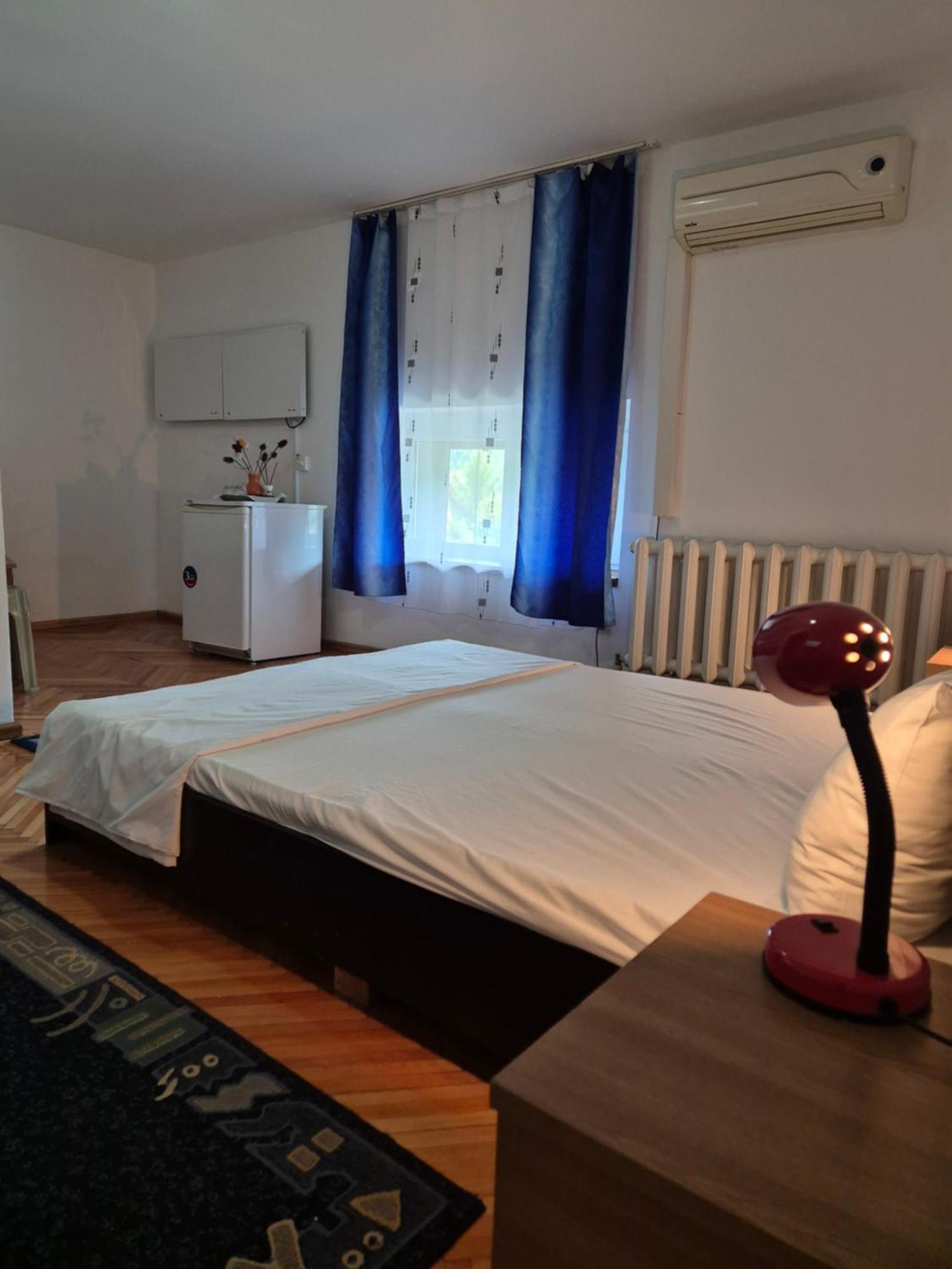 Vila Crinilor Călimăneşti Exteriör bild