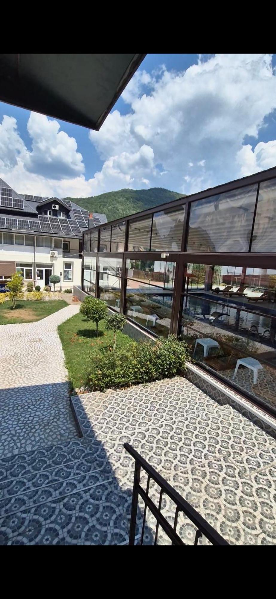 Vila Crinilor Călimăneşti Exteriör bild