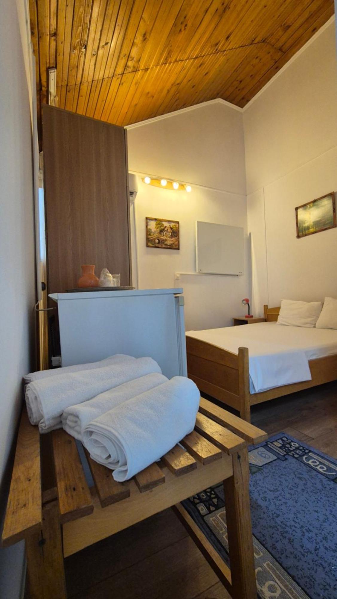 Vila Crinilor Călimăneşti Exteriör bild